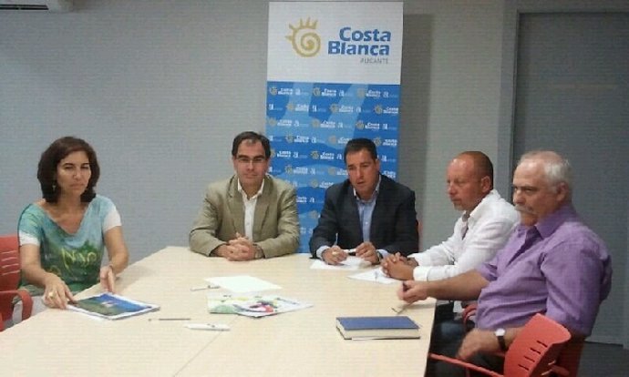 Joaquín Albaladejo se reúne con el gobierno y empresarios de Benissa