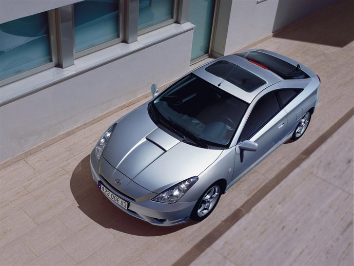 Toyota Celica Con Techo Solar (Usado)