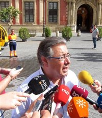 Zoido espera que la negociación sobre el límite de endeudamiento llegue "a buen puerto" y pide a Junta "responsabilidad"