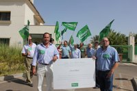 Un ganadero invita a Echávarri a almorzar en su explotación para conocer la "lamentable situación" del porcino ibérico