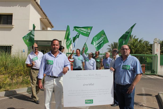 Invitación a Echávarri