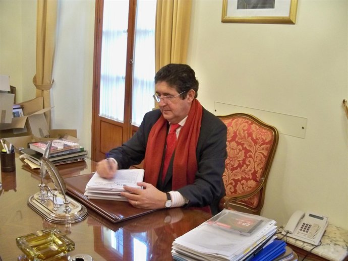 José Joaquín Gallardo, Decano Del Colegio De Abogados De Sevilla