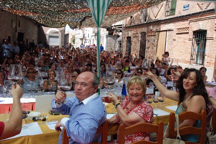 Cata de vino para mujeres en Sacramenia (Segovia)