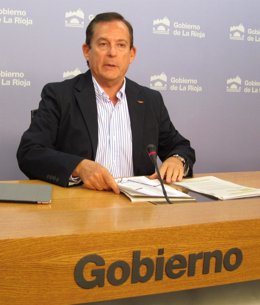 Javier Erro, consejero de Industria, Innovación y Empleo