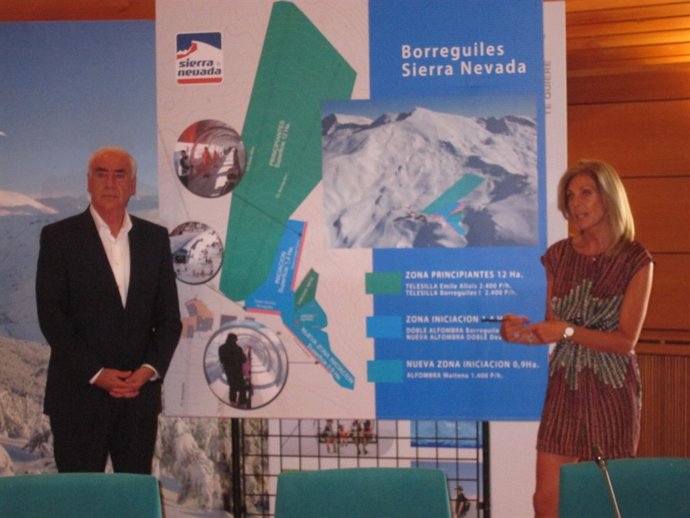 El Consejero De Cultura Y Deporte, Luciano Alonso, En Sierra Nevada