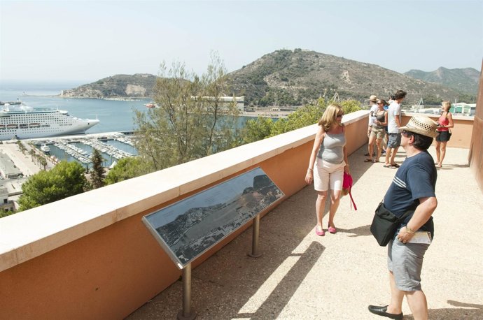 Turistas en Cartagena