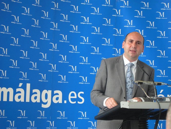 Francisco Conejo, En Rueda De Prensa