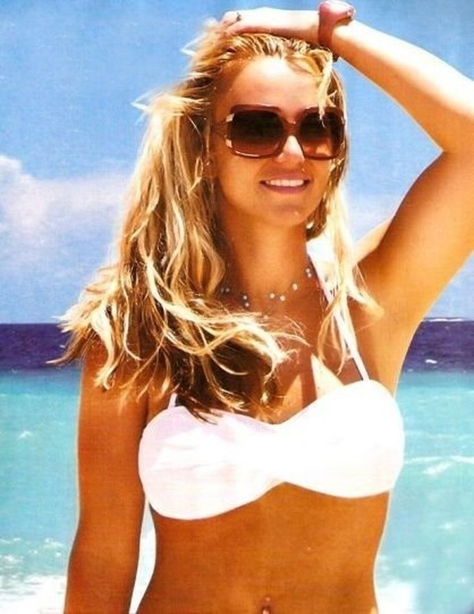 BRITNEY SPEARS