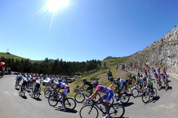 Vuelta ciclista en Motorland 