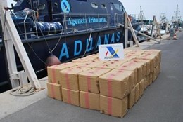 Fardos De Hachís Decomisados En Adra Por La AEAT