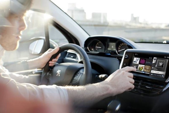 Pantalla Táctil Del Peugeot 208