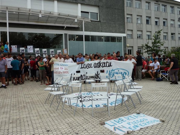 Concentración Herrira Hospital Donostia