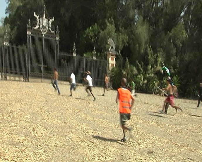 Imagen del inicio de la ocupación de un caserío por parte del SAT