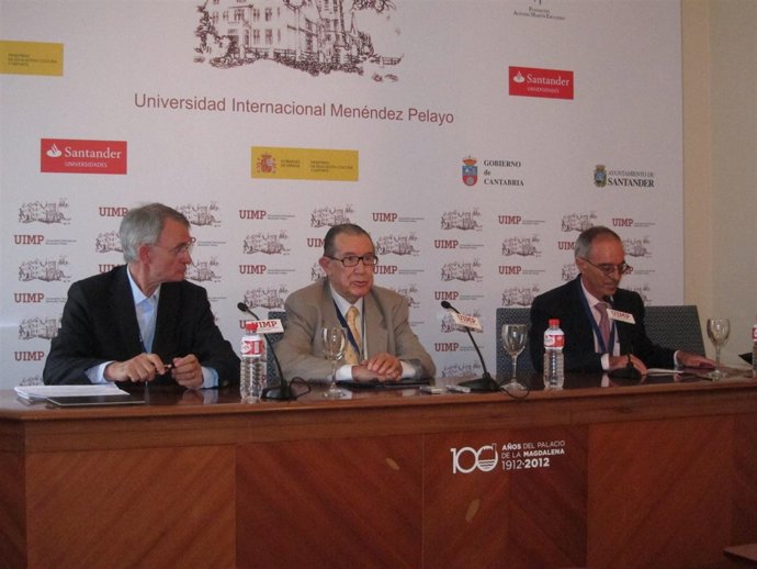 Juan Velarde, Antón Costas y Francisco Comín