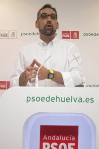 El PSOE recuerda a Hernández Cansino que "debe dar ejemplo" y le pide que "no trate de escurrir el bulto"