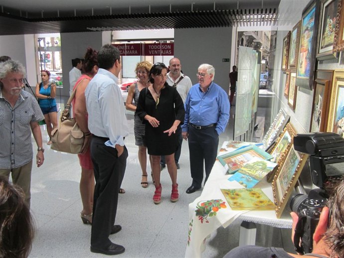 Inauguración de la muestra de artesanía en la Cámara de Comercio