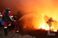 Incendios.- El fuego de Castrocontrigo (León) iguala la superficie quemada del más grave de los últimos diez años en CyL
