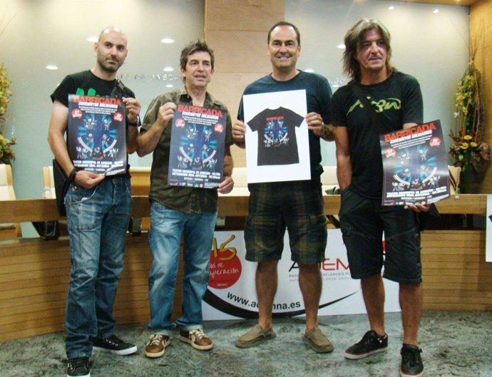 Presentación de los dos conciertos solidarios de Barricada.