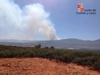 La Junta rebaja a nivel 1 el incendio en Castrocontrigo