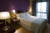 Las pernoctaciones en los hoteles cántabros caen un 11% en julio