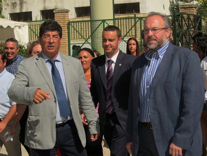 Valderas, Con Francisco Manuel Ruiz Y Manuel Gabriel Pérez, Llega A Expohuelma.