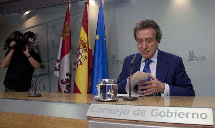 José Antonio de Santiago Juárez tras el Consejo de Gobierno