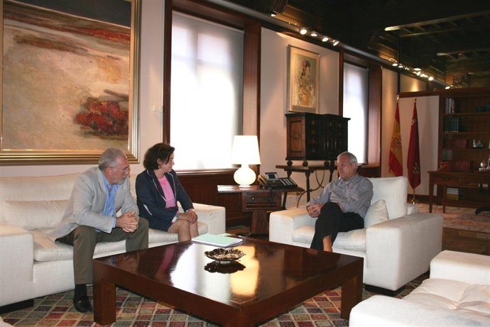 Valcárcel recibe a Montoya y Miralles