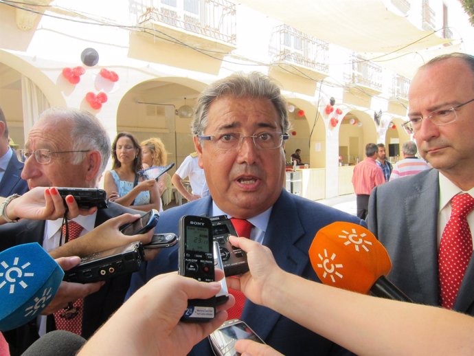 Zoido, En Declaraciones A Los Periodistas En Almería