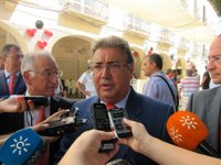 Zoido ve a Griñán "responsable indirecto" de los actos del SAT y cree que  "él puede ponerle freno"