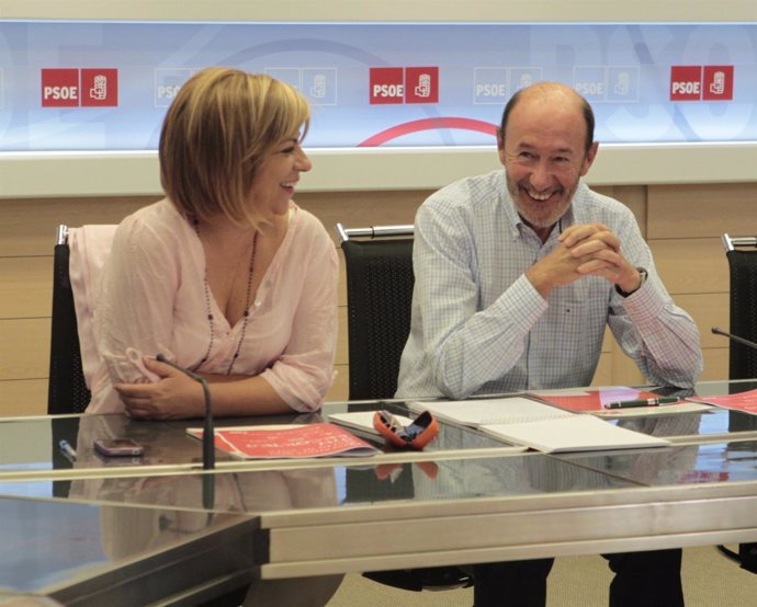 Rubalcaba y Valenciano en la Comisión Permanente del PSOE