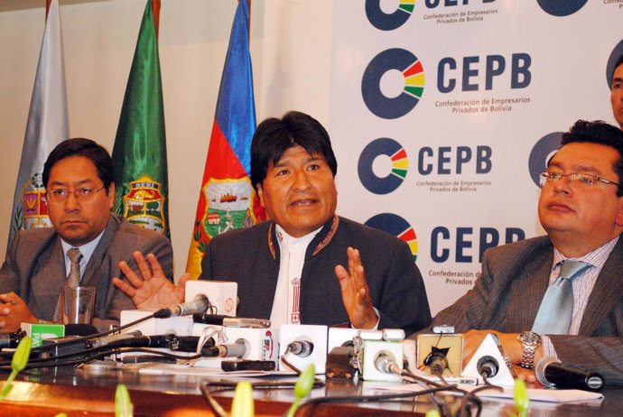 Evo Morales con empresarios privados de la CEPB