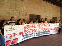 Un total de 14 empleados de Paradores se encierran en el de Toledo para exigir a la empresa que negocie el convenio