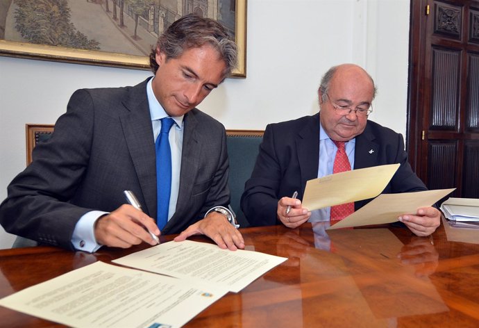 Alcalde de Santander y rector de la UC firman un convenio 