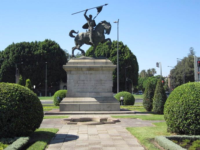 Estatua ecuestre del Cid en Sevilla