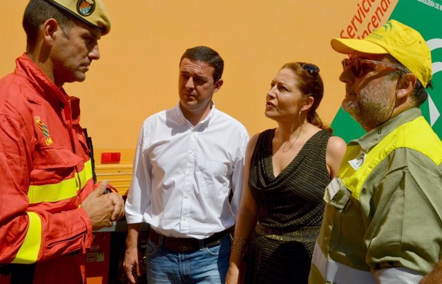 Crespo y el vicepresidente de la Diputación visitan Bédar por el incendio