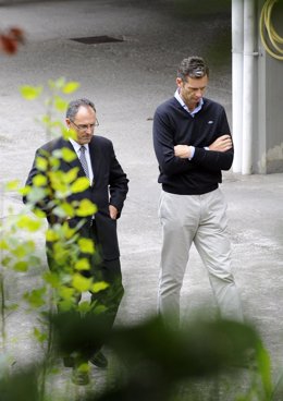Iñaki Urdangarín paseando con su abogado 