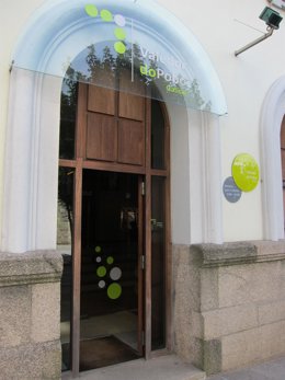 Puerta De Entrada A La Sede Del Valedor Do Pobo