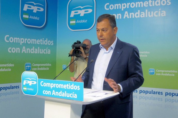 El secretario general del PP-A, José Luis Sanz