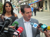 Caballero compromete su "apoyo incondicional" a Pachi Vázquez si se confirma como candidato del PSdeG a la Xunta