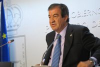 Cascos cree que el hecho de que Cataluña solicite ser intervenida invita a reflexionar sobre la capacidad de Montoro