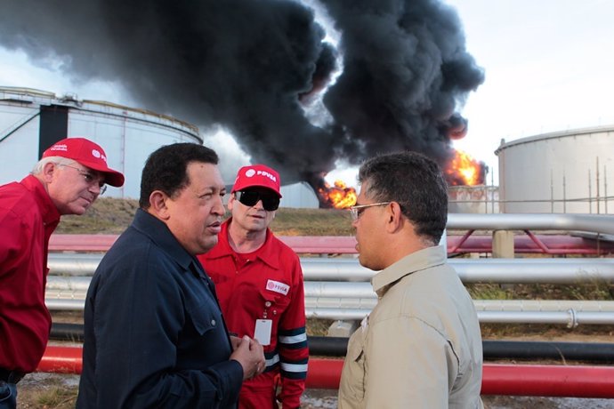 Hugo Chávez con Elías Jaua