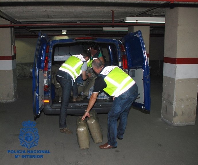 Furgón interceptado con 980 kilos de hachís en la provincia de Girona