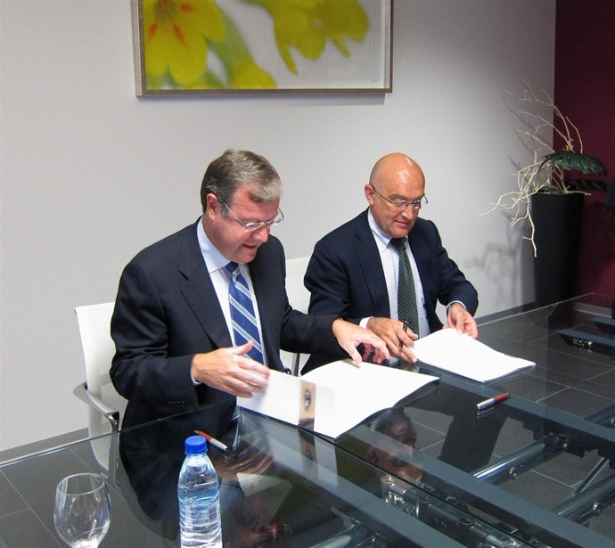 Antonio Silván (I) Y Jesús Julio Carnero (D)