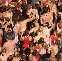 Participantes En La Tomatina De Buñol