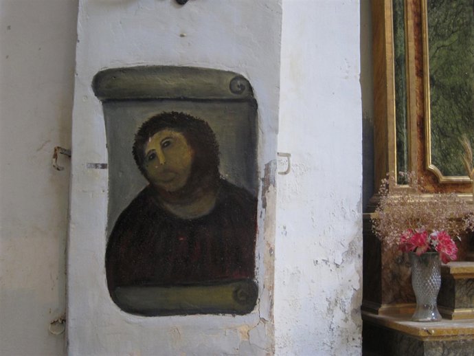 Pintura mural del Ecce Homo, en el Santuario de la Misericordia