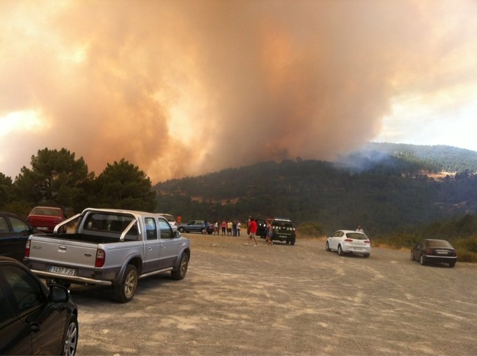 Imagen Del Humo Generado Por El Incendio