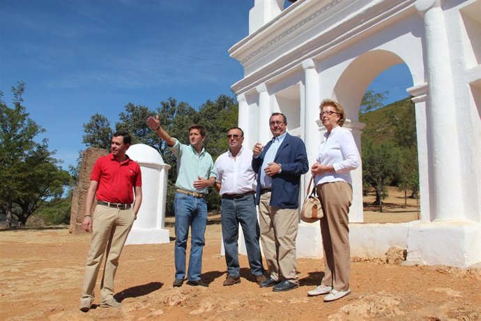 Guillermo García Longoria visita la Peña Arias Montano. 