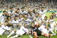 Fútbol/Supercopa.- Un Madrid 'Supercampeón' se reconcilia con la afición