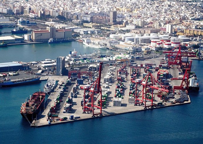 Terminal de Contenedores del Muelle de la Luz-Boluda