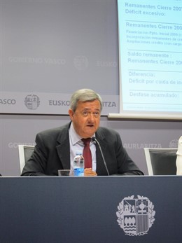 Consejero de Economía, Carlos Aguirre